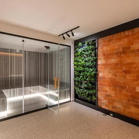 Moncafe Boutique And Ξενοδοχείο Τίρανα